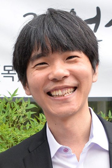 Portrait of professional baduk player Lee Sedol in 2016